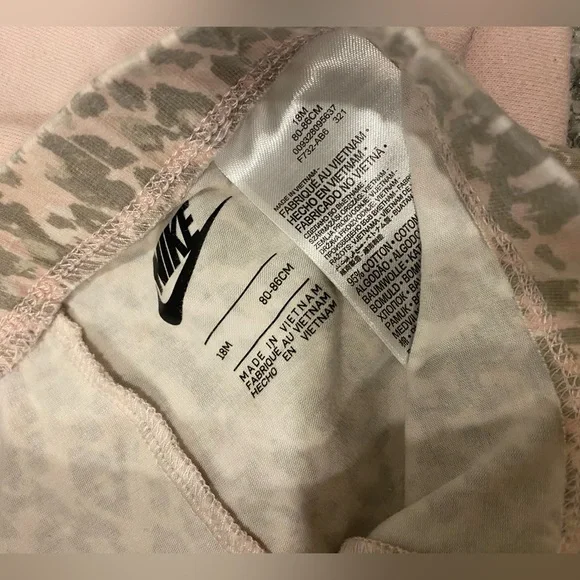 18 Month Nike Set - Picture 8 of 9